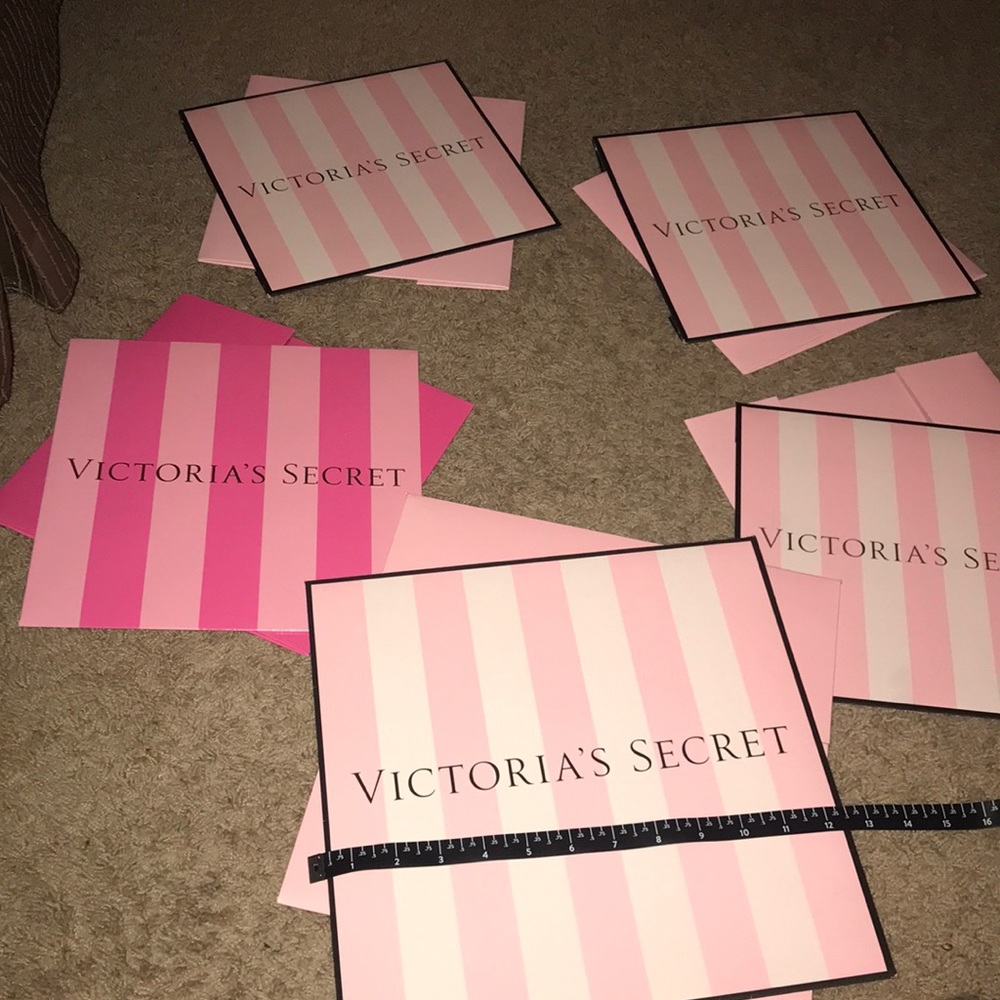 Victoria’s Secret gift boxes (5)